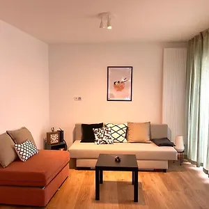 Modernes Origami Maisonette-apartment Mit Terrasse In Zentrum Apartment Stuttgart